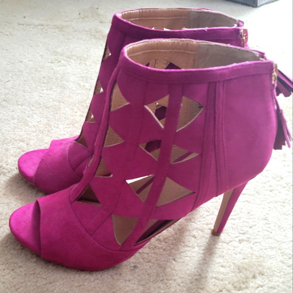 Cut out booties